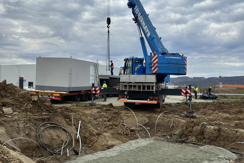 2023 / Vybudovanie inžinierskych sieti pre KN-C v k.u. Záborské s dodaním transformačnej stanice TS-Z s výkonom 1 x 1000 kVa - foto 2023 / Vybudovanie inžinierskych sieti pre KN-C v k.u. Záborské s dodaním transformačnej stanice TS-Z s výkonom 1 x 1000 kVa - foto