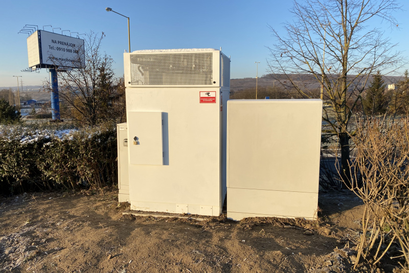 2020 / Tesla Supercharger Station Košice - optima - foto 2020 / Tesla Supercharger Station Košice - optima - foto